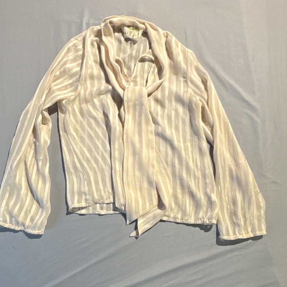E and Queen Design by Angel Blouse Cream Gold Metallic Stripe Tie Neck Top